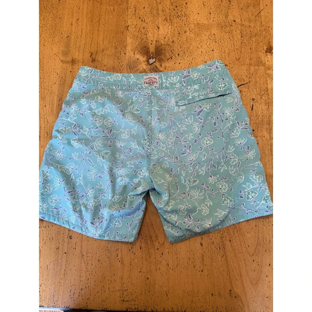 Faherty Brand Board Shorts Size 32 Teal Floral Print Swim Trunks Recycled Fabric